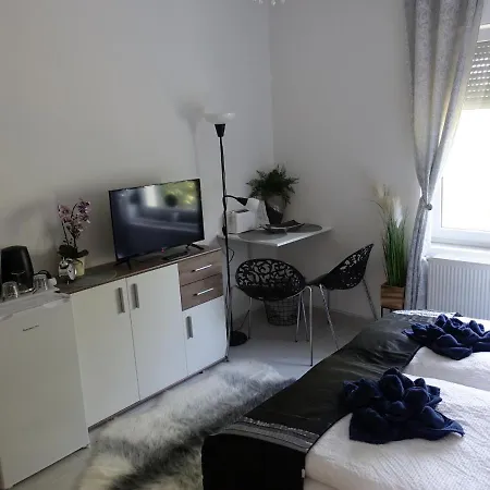 Wagner Apartman Tata Exterior foto